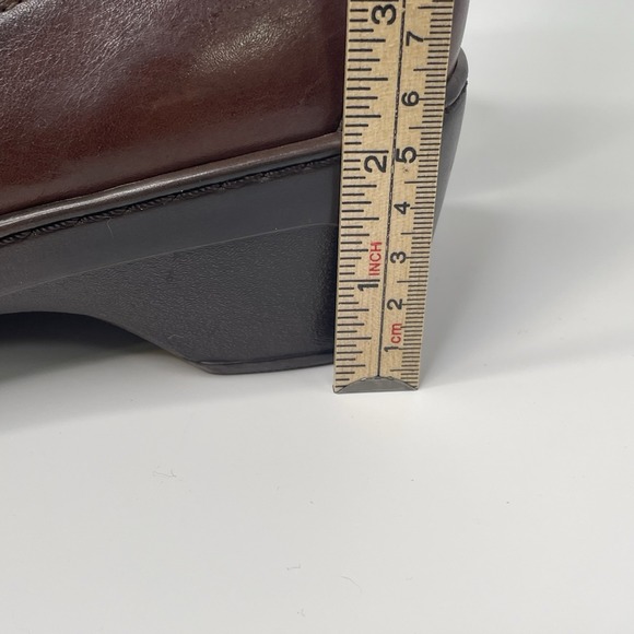 Clarks Womens Shoes Size 7.5 Brown Leather Slip On Loafer Croc Print - Picture 12 of 15